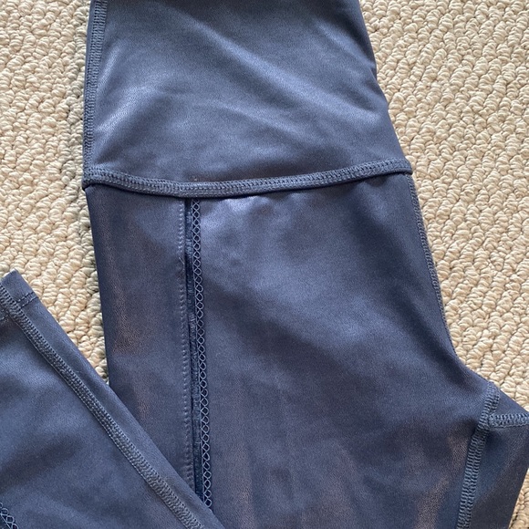 Beyond Yoga Leggings 🧘♂️ - Picture 6 of 6